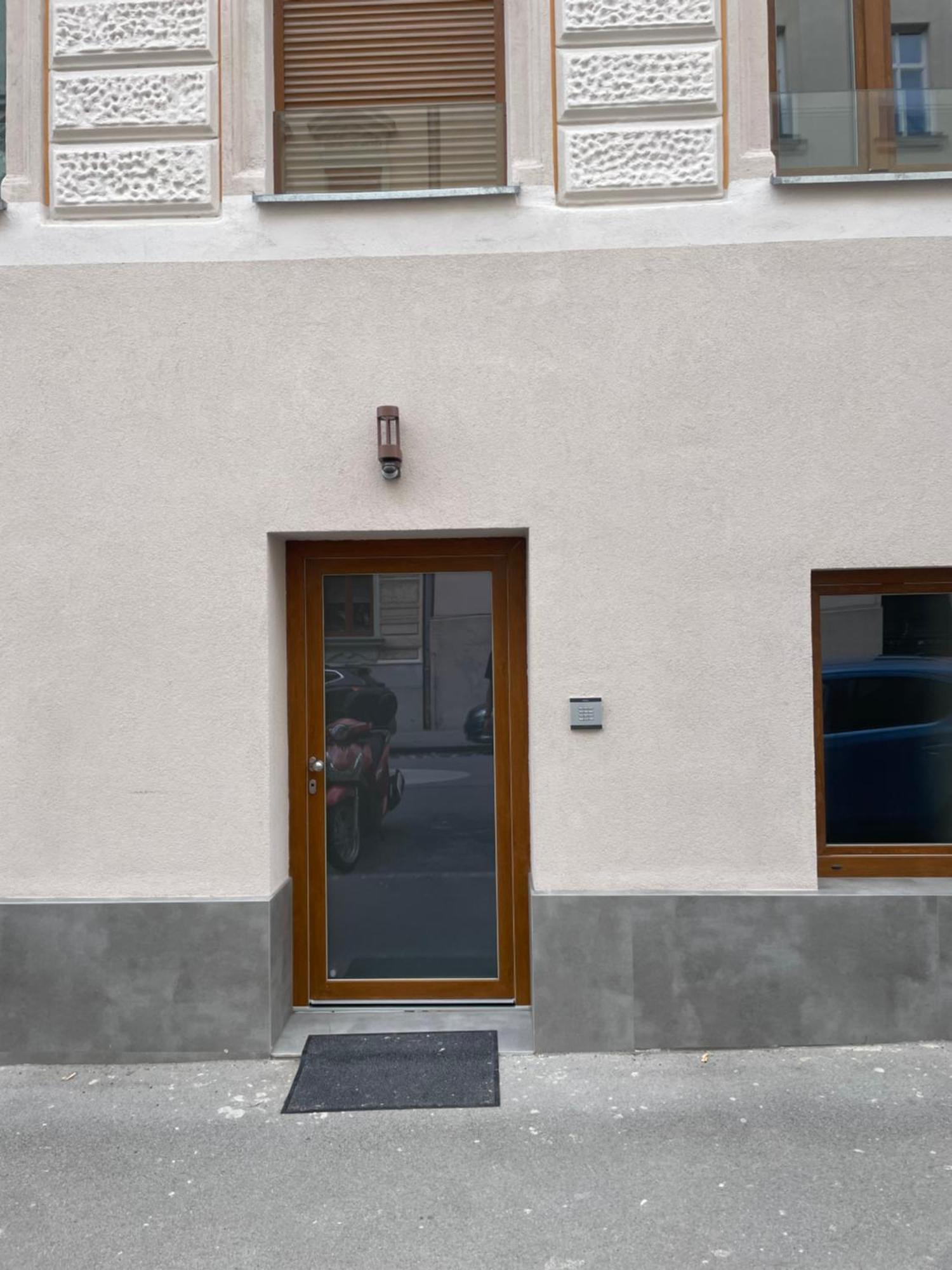 New Central Apartments Westbahnhof Viena Exterior foto